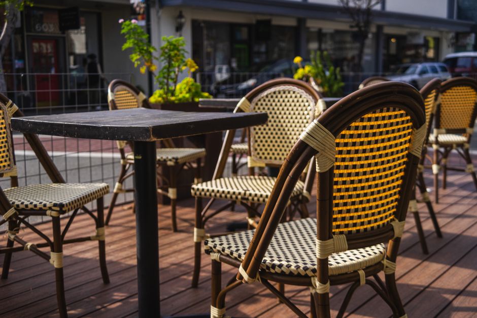 Restaurant patio deck