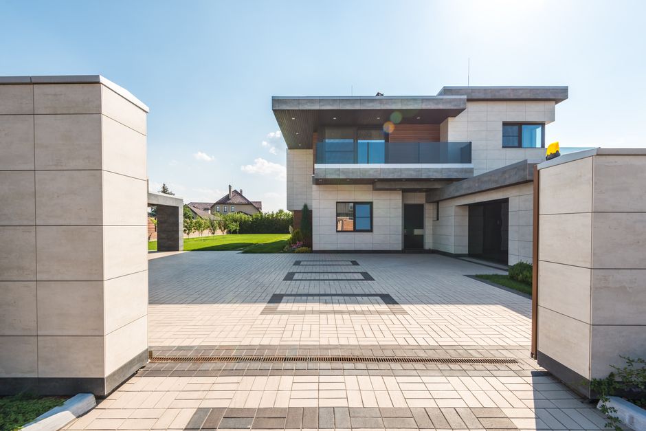 Sliding automatic gate at a residential driveway