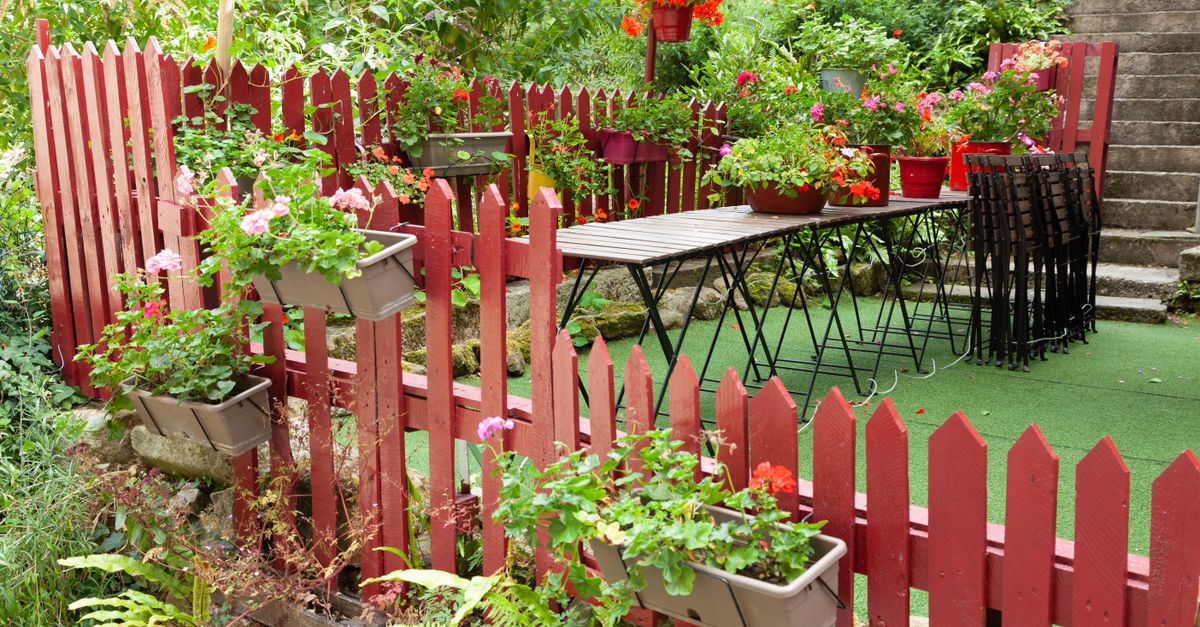 Wood privacy fence project in New Orleans